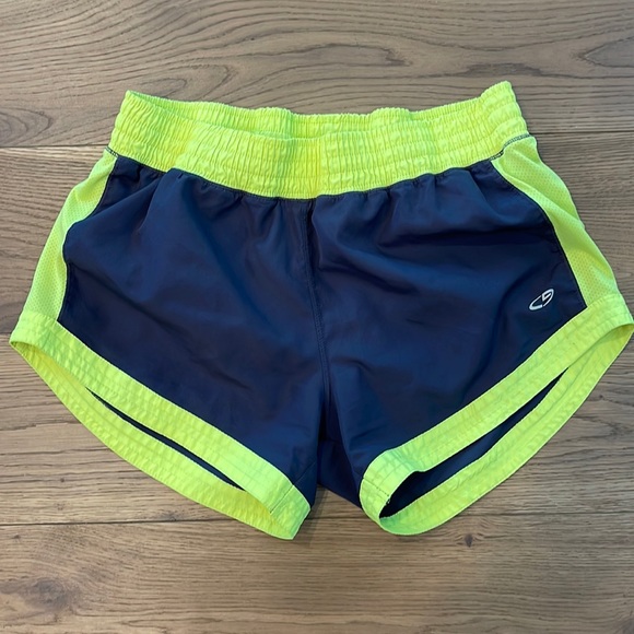 Champion Shorts - Picture 1 of 3